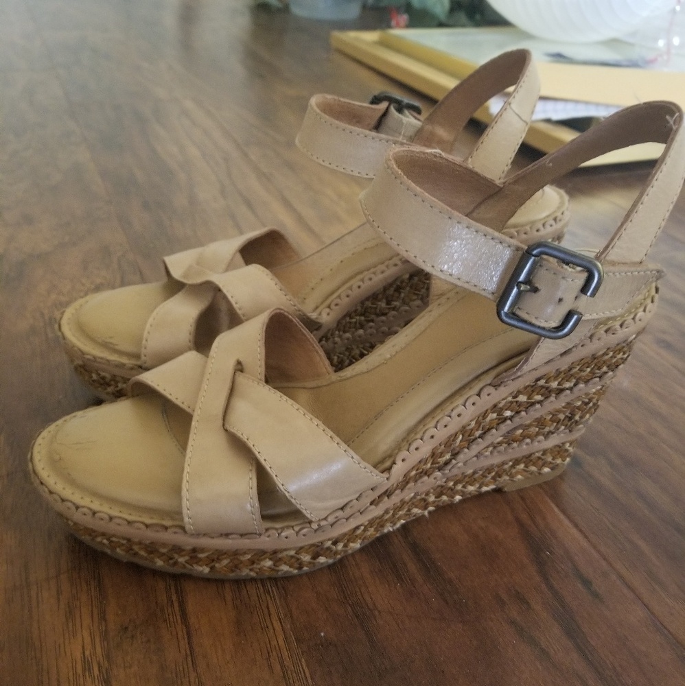 Nude Nurture Wedges